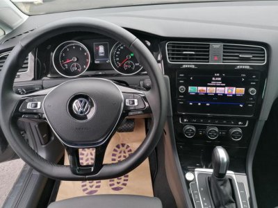 VOLKSWAGEN Golf 1,5 TSI aut. (110 kW, 1498 ccm)